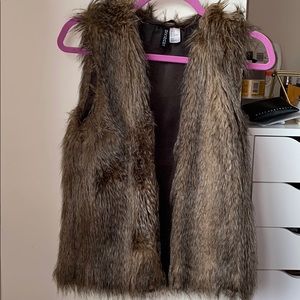 Fur vest